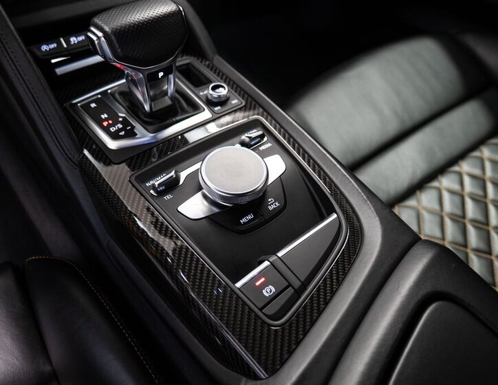 Audi R8 Kupé 5,2 l 456 kw