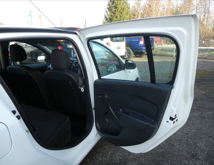 Dacia Sandero Hatchback 1,1 l 55 kw