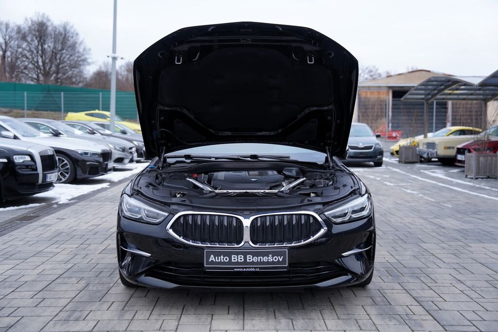 BMW Řada 8
