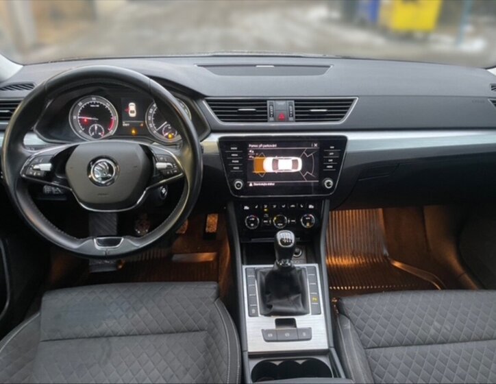 Škoda Superb Liftback 2,0 l 110 kw