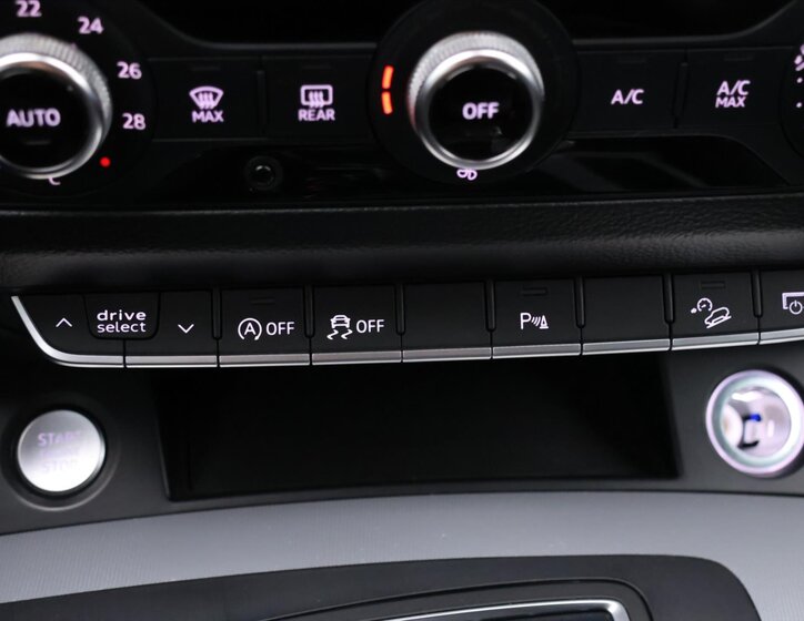 Audi Q5 SUV 2,0 l 140 kw