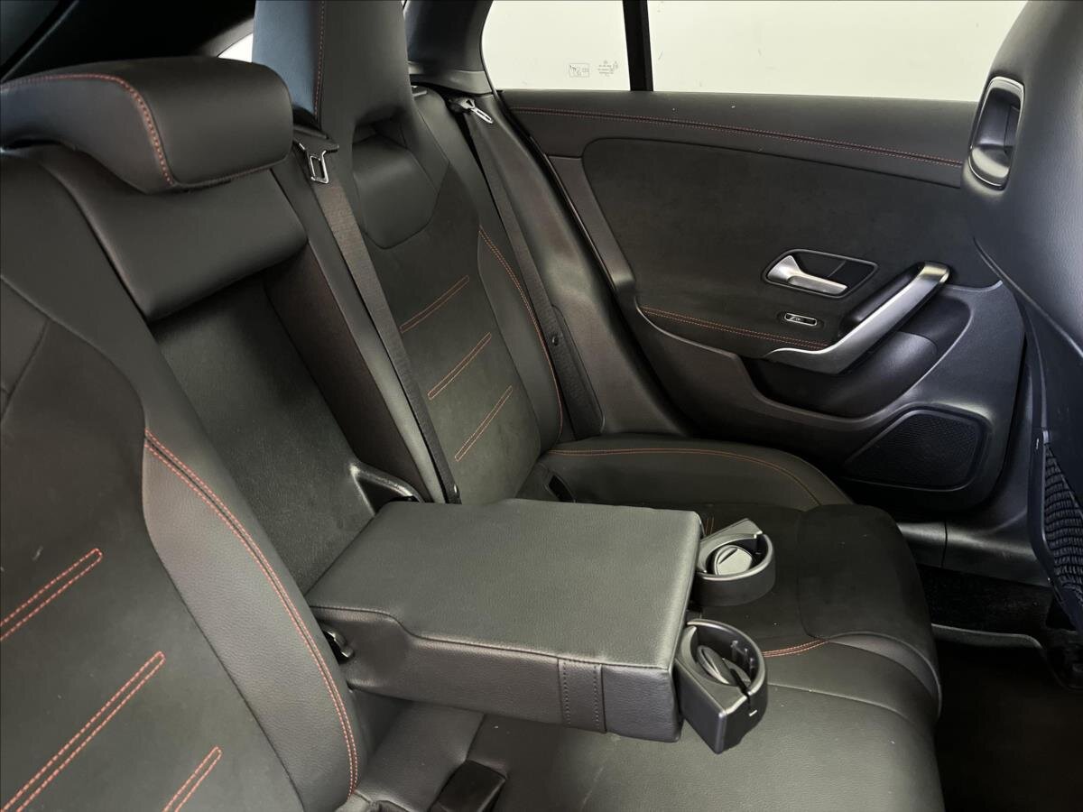 Mercedes-Benz CLA Kombi 1,3 l 118 kw