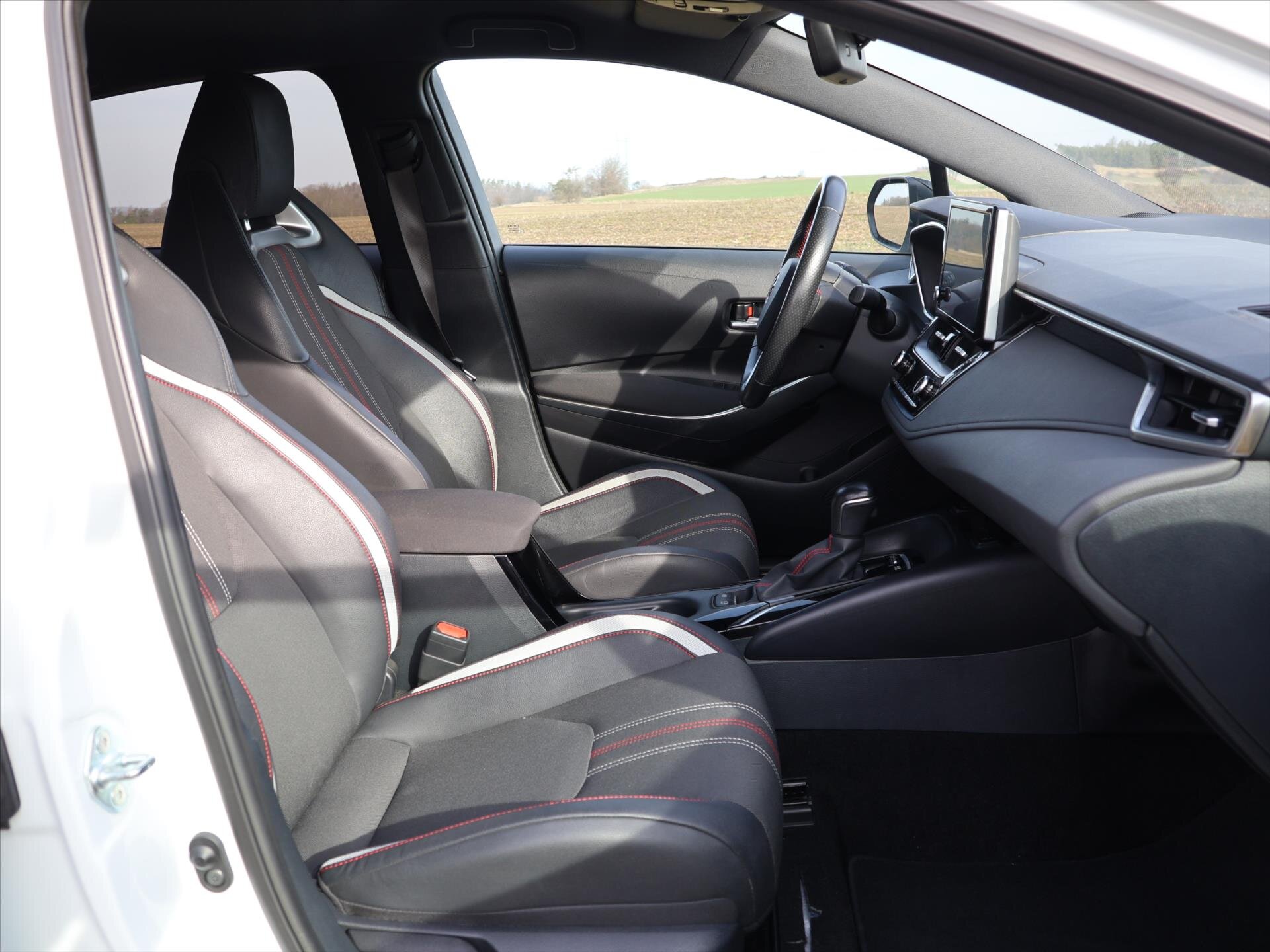 Toyota Corolla Sedan / Limuzína 1,8 l 72 kw