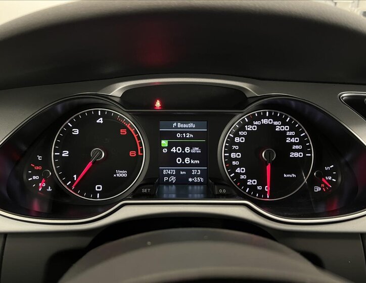 Audi A4 Kombi 2,0 l 140 kw