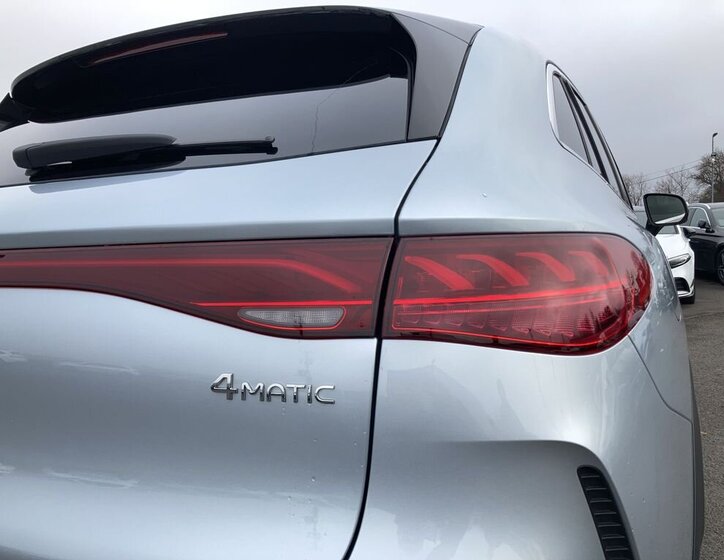 Mercedes-Benz EQE SUV / Terénní 0,0 215 kw