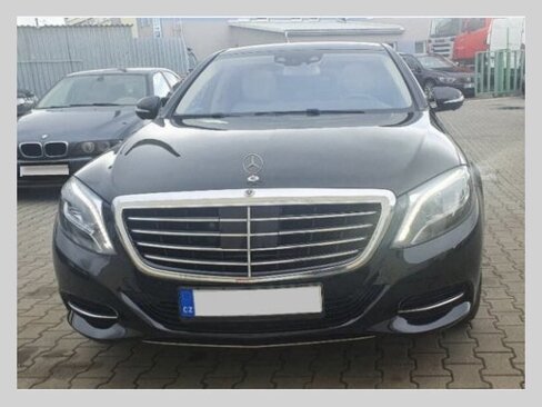 Mercedes-Benz Ostatní Sedan 3,0 l 190 kw