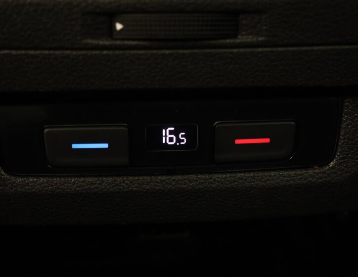 Volkswagen Touran 25