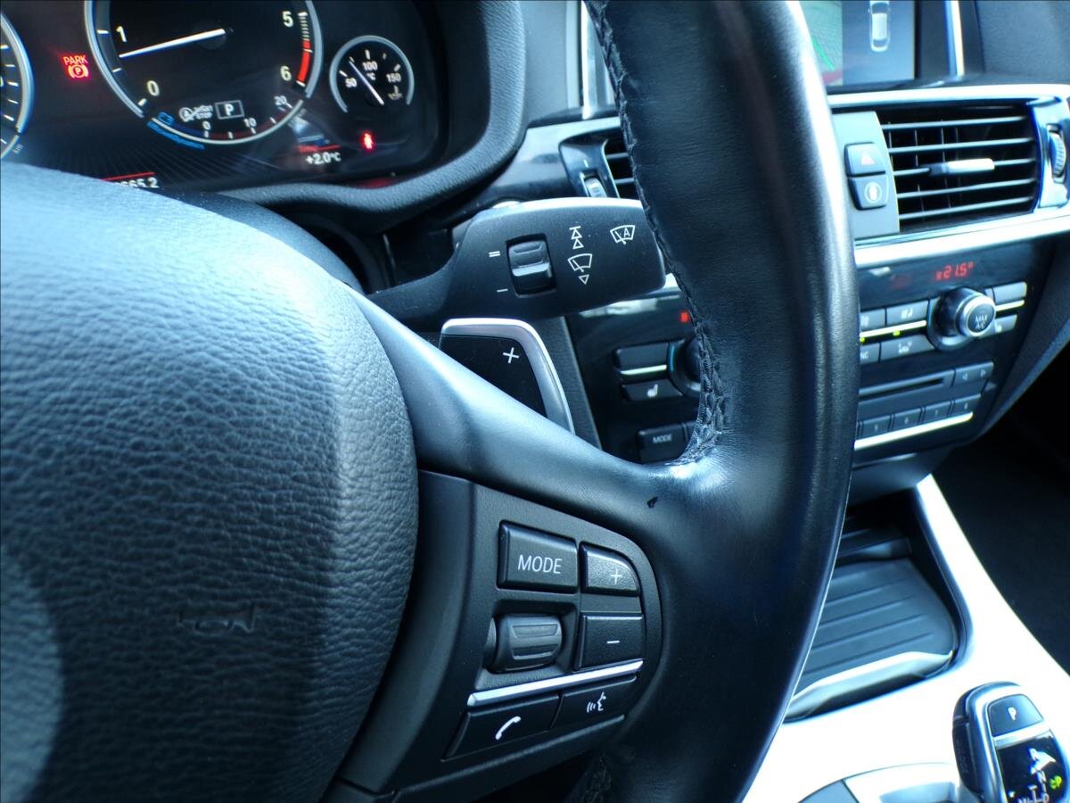 BMW X4 Sedan / Limuzína 3,0 l 190 kw