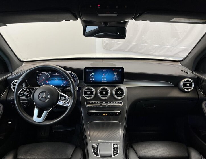 Mercedes-Benz GLC 13