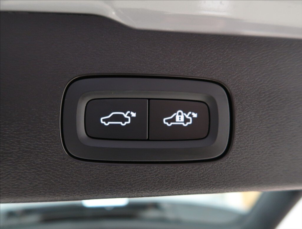 Volvo V60 Kombi 2,0 l 145 kw