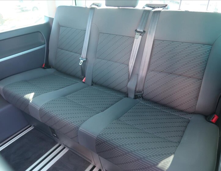 Volkswagen Multivan MPV 2,0 l 103 kw