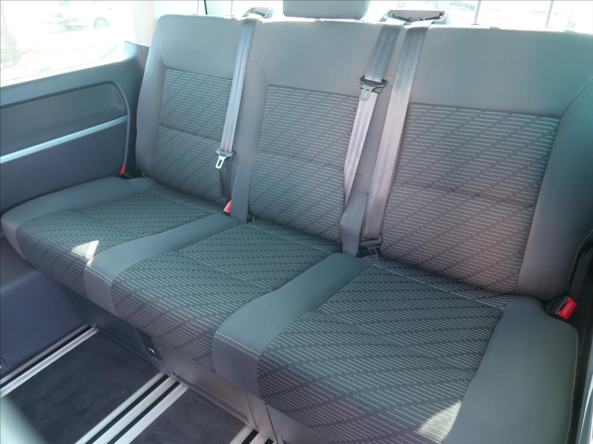 Volkswagen Multivan MPV 2,0 l 103 kw