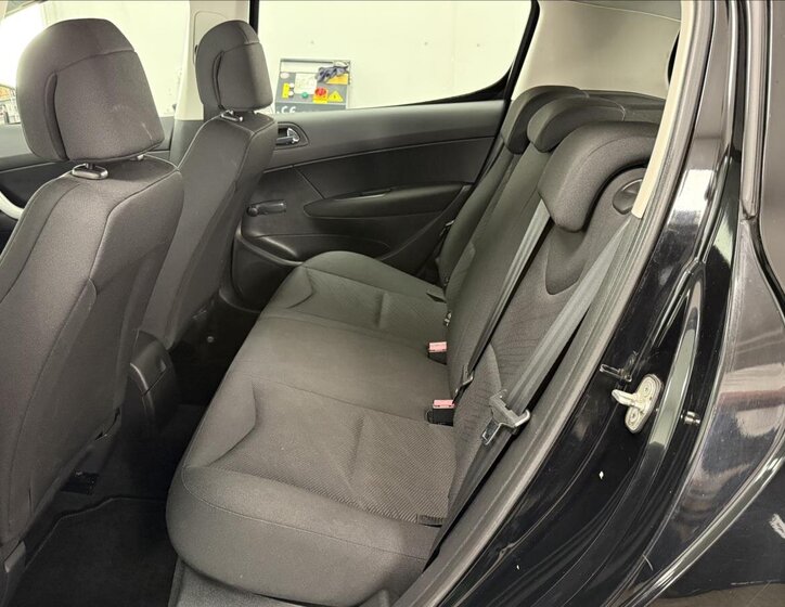 Peugeot 308 Hatchback 1,4 l 70 kw