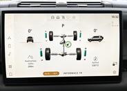 Land Rover Defender 25