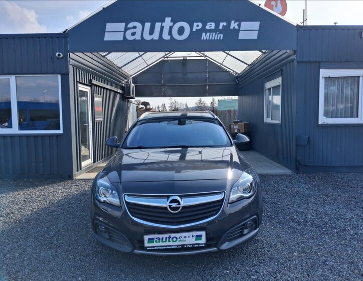 Opel Insignia Kombi 2,0 l 120 kw