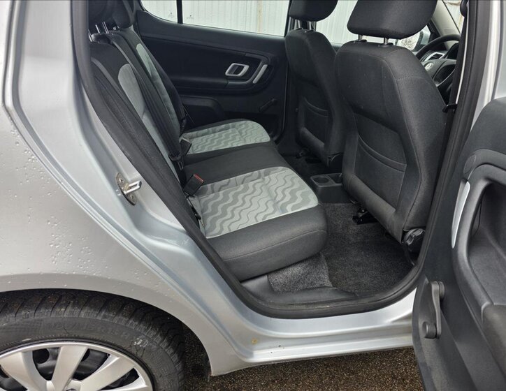 Škoda Fabia Hatchback 1,2 l 44 kw