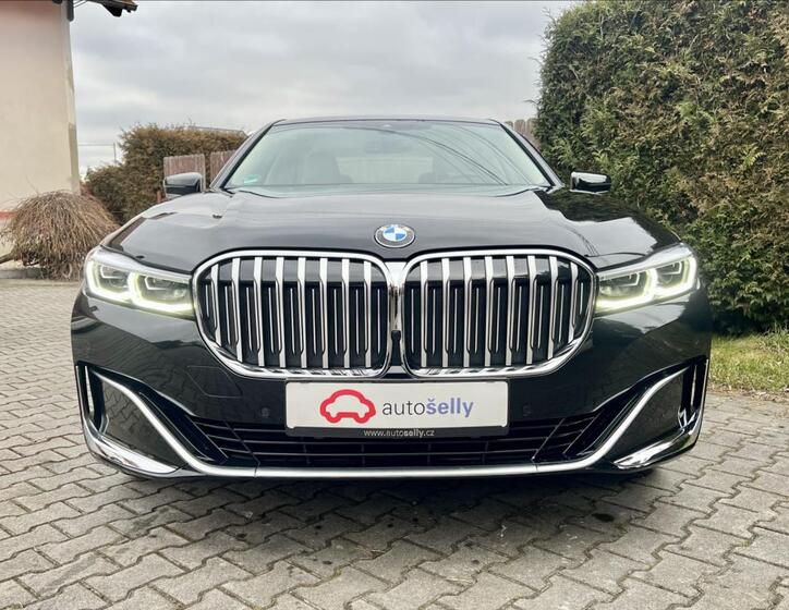 BMW Řada 7 8