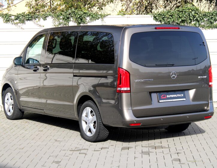 Mercedes-Benz Vito Kombi 2,1 l 140 kw