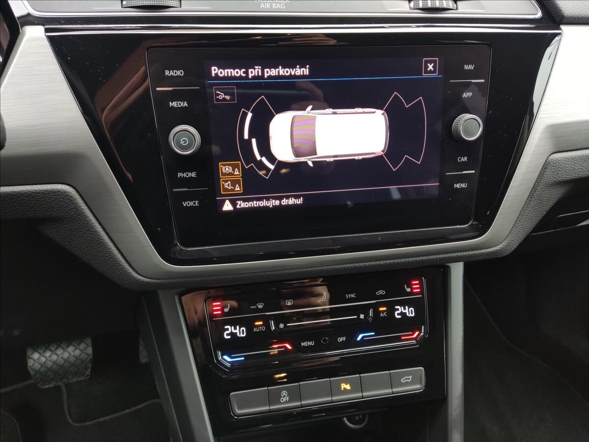 Volkswagen Touran MPV 1,5 l 110 kw