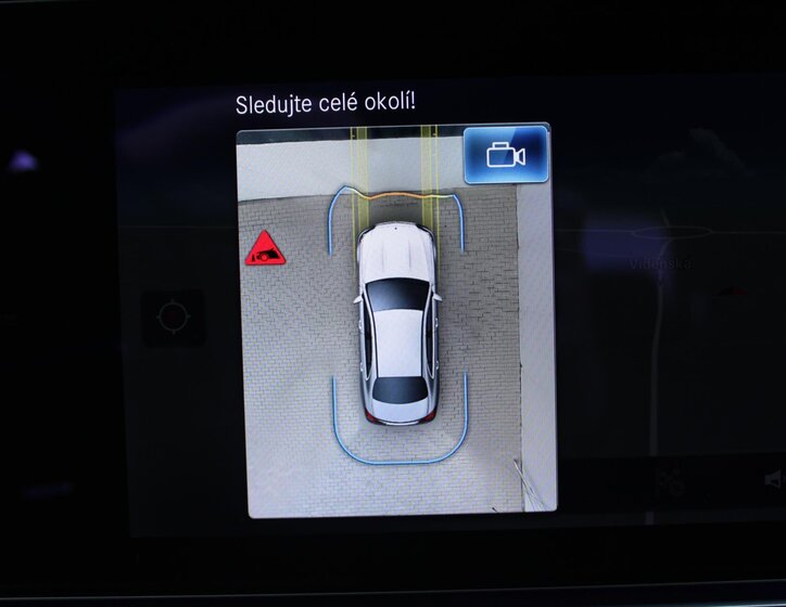 Mercedes-Benz Třídy E Sedan / Limuzína 2,0 l 143 kw