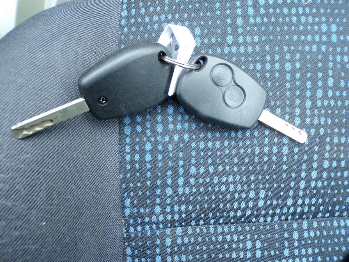 Renault Twingo Hatchback 1,1 l 43 kw