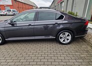 Volkswagen Passat Sedan / Limuzína 2,0 l 147 kw