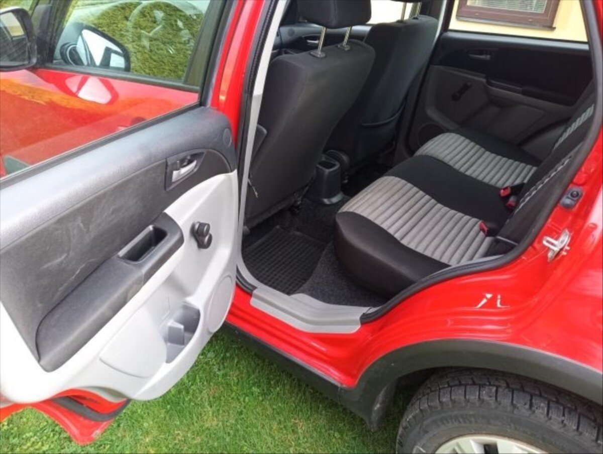 Suzuki SX4 SUV / Terénní 0,0 88 kw