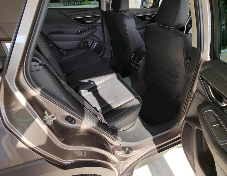 Subaru Outback Kombi 2,5 l 124 kw