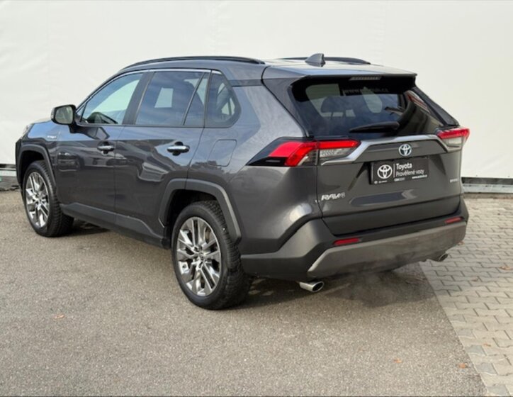 Toyota RAV4 SUV 2,5 l 131 kw