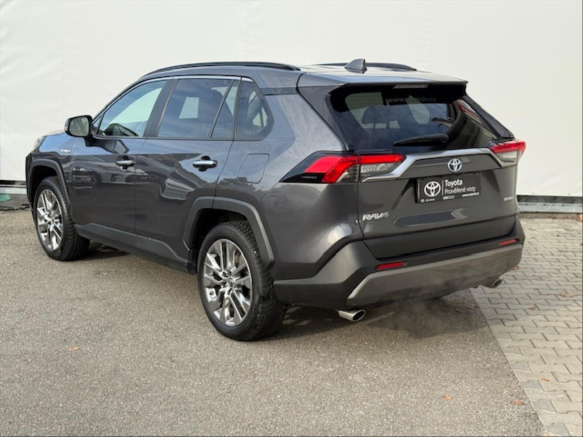 Toyota RAV4 SUV 2,5 l 131 kw