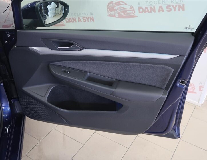 Volkswagen Golf Kombi 1,5 l 96 kw