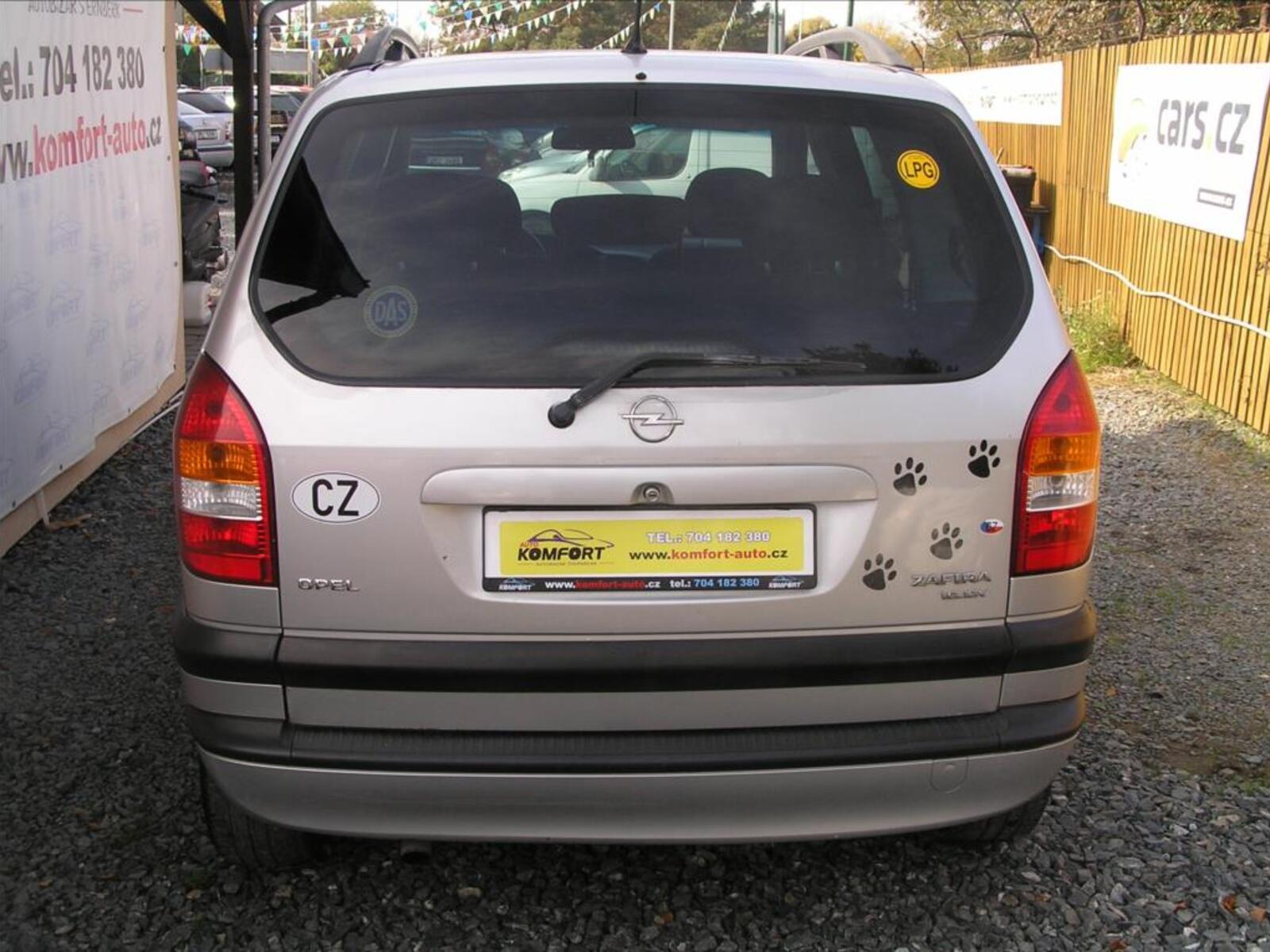 Opel Zafira 4