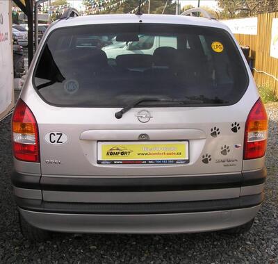 Opel Zafira 4
