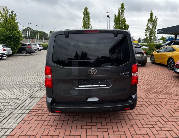 Toyota ProAce Verso 5