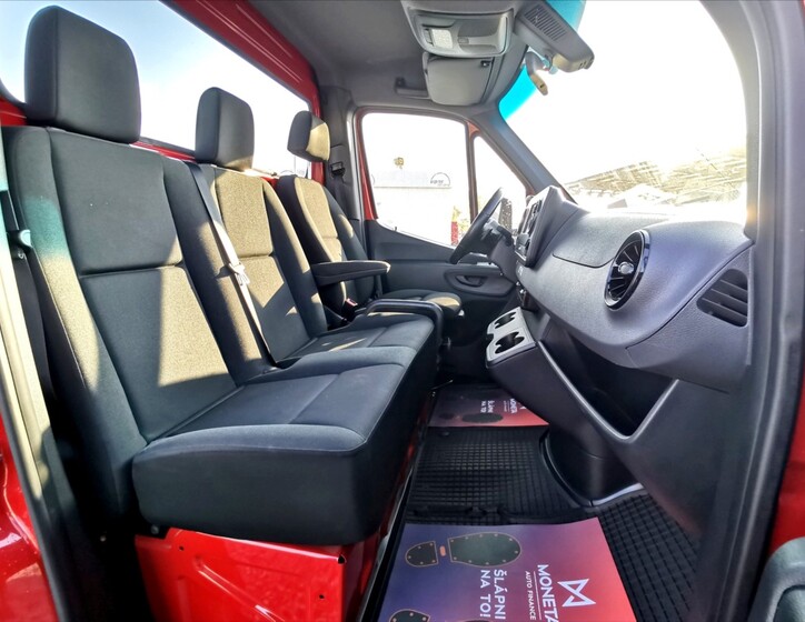 Mercedes-Benz Sprinter 7