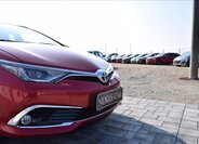 Toyota Auris Kombi 1,2 l 85 kw