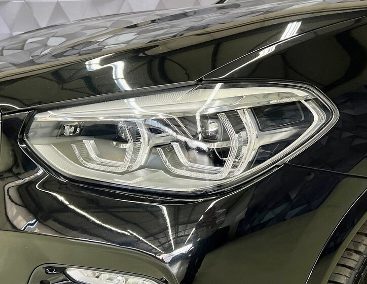 BMW X3 SUV / Terénní 3,0 l 195 kw