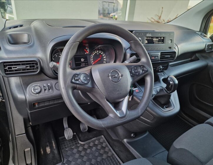 Opel Combo Skříň 1,5 l 75 kw