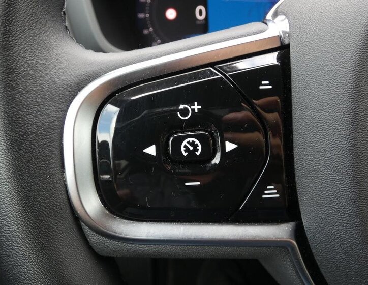 Volvo V60 Kombi 2,0 l 145 kw