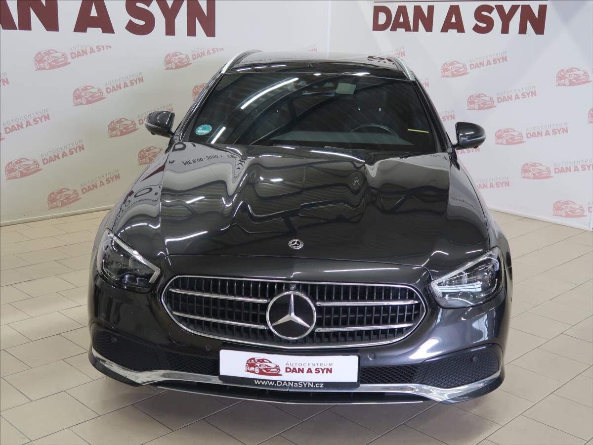 Mercedes-Benz Třídy E Kombi 2,0 l 143 kw