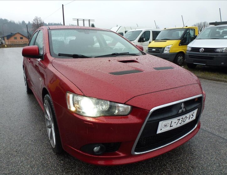 Mitsubishi Lancer Hatchback 2,0 l 217 kw