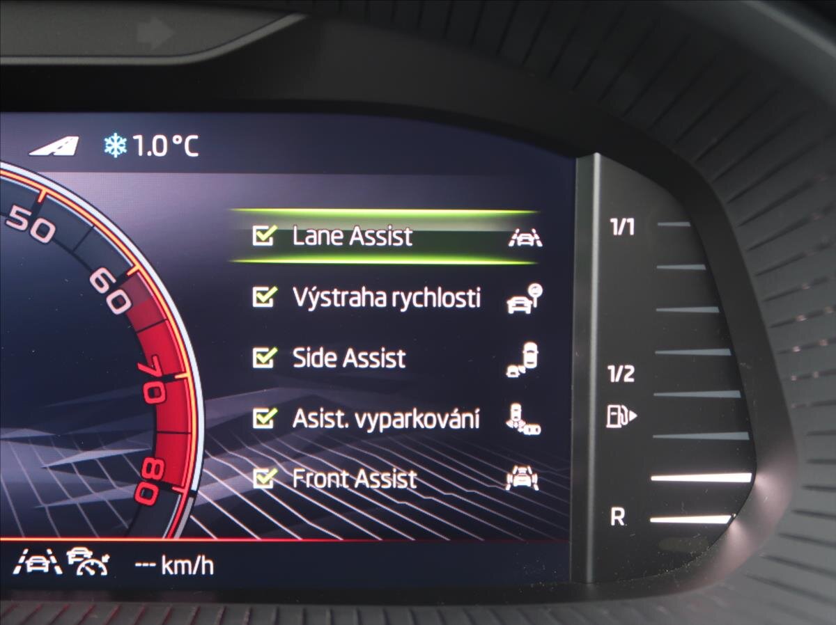 Škoda Scala Hatchback 999,0 85 kw