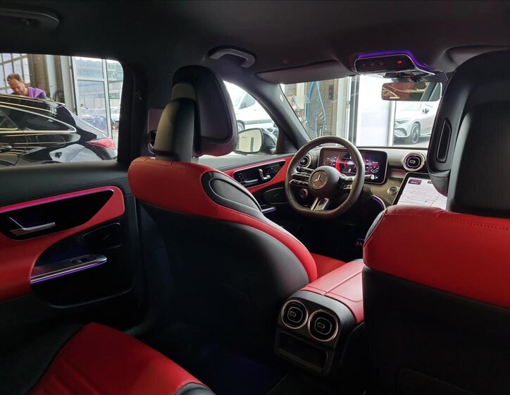 Mercedes-Benz Třídy C Sedan 2,0 l 147 kw