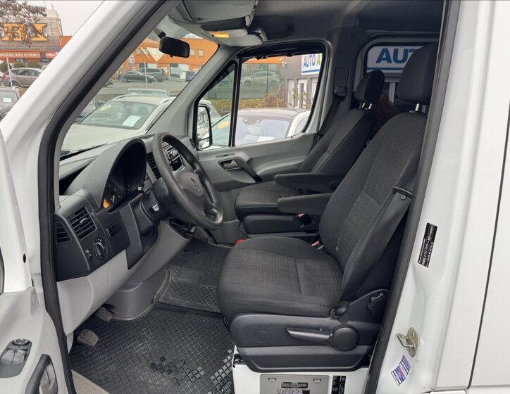 Mercedes-Benz Sprinter 23