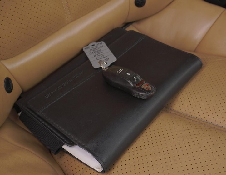 Porsche Cayenne SUV 3,0 l 176 kw