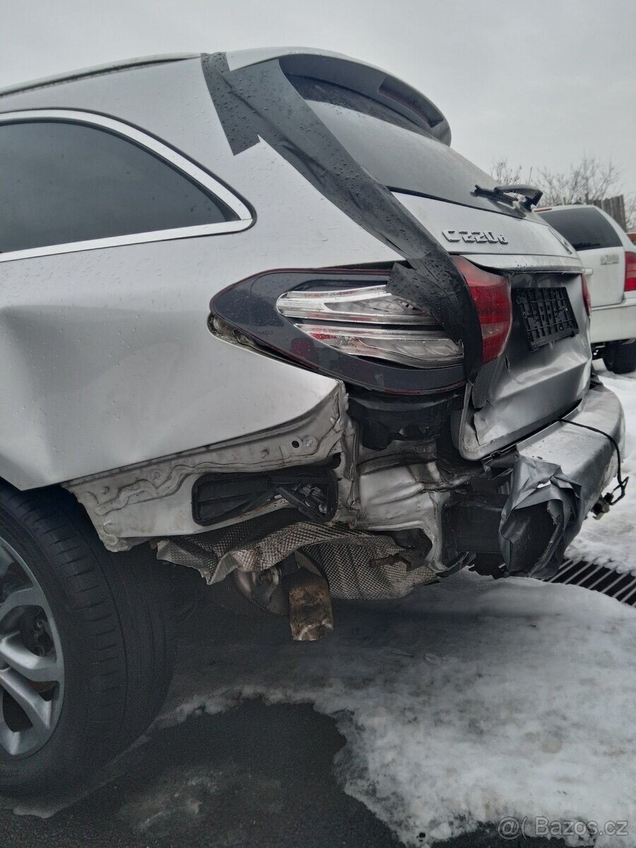 Mercedes-Benz Třídy C Kombi 2,1 l 125 kw