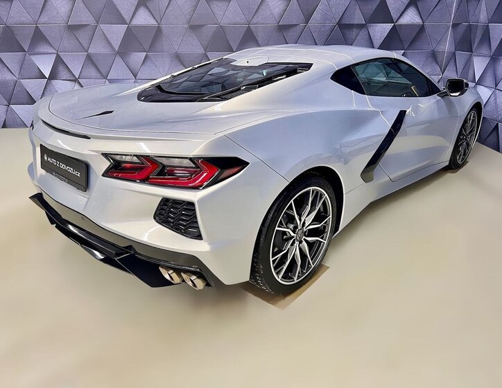 Chevrolet Corvette 9