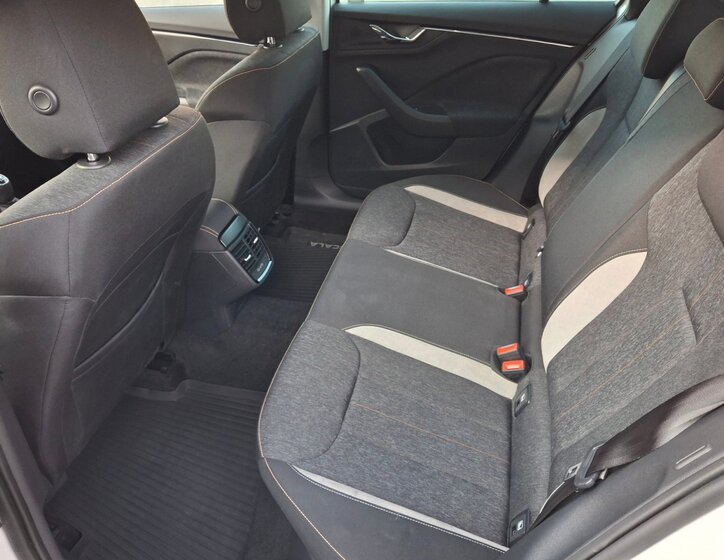 Škoda Scala Hatchback 1,6 l 85 kw