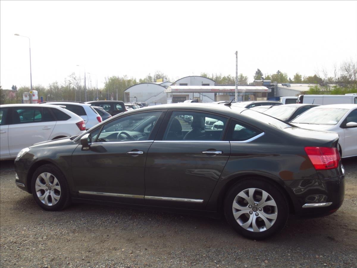 Citroën C5 Sedan / Limuzína 2,0 l 103 kw