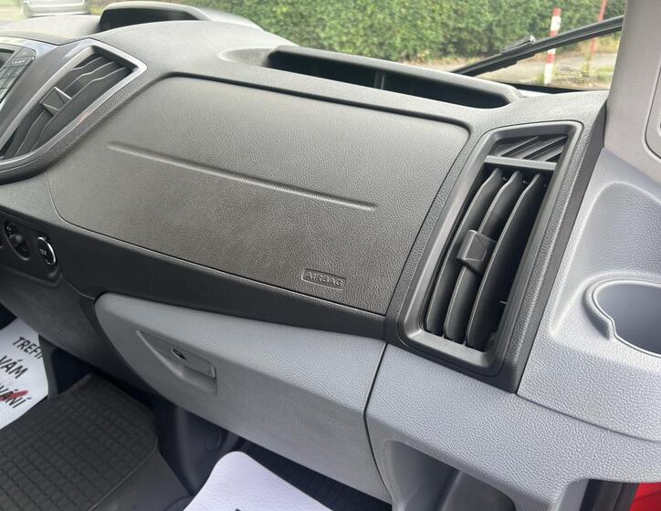 Ford Transit 42